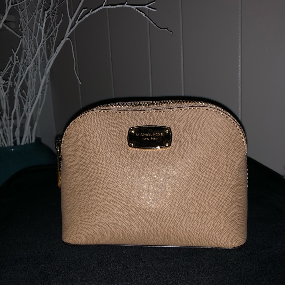 Michael Kors Holder